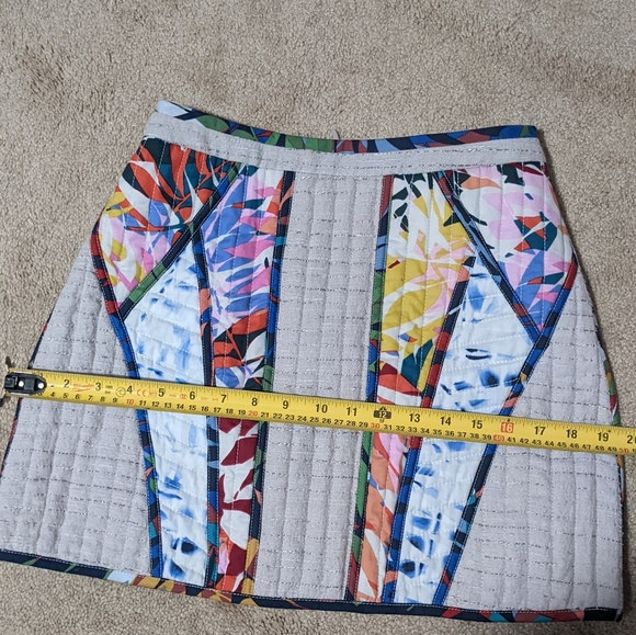 BCBG Andrick Palms Print-Blocked Miniskirt, Size 0, Stone Combo, Jacquard/Cotton - Picture 8 of 12